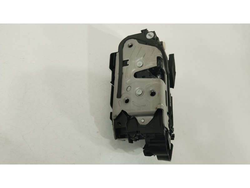 Recambio de cerradura puerta trasera izquierda para audi a1 sportback (gba) 30 tfsi referencia OEM IAM 5TA839015Q  