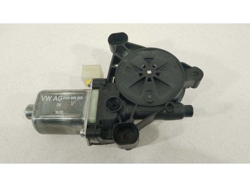 Recambio de motor elevalunas delantero derecho para audi a1 sportback (gba) 30 tfsi referencia OEM IAM 8W0959802  