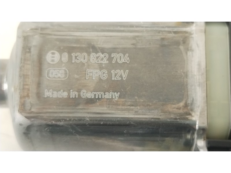 Recambio de motor elevalunas delantero derecho para audi a1 sportback (gba) 30 tfsi referencia OEM IAM 8W0959802  