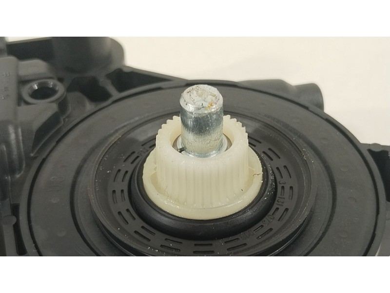 Recambio de motor elevalunas delantero derecho para audi a1 sportback (gba) 30 tfsi referencia OEM IAM 8W0959802  