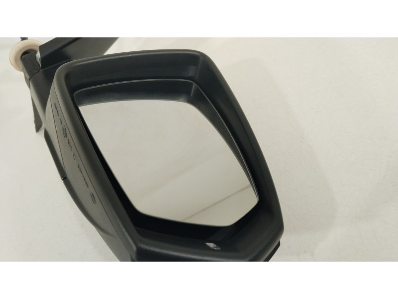 Recambio de retrovisor derecho para audi a1 sportback (gba) 30 tfsi referencia OEM IAM 82B857410  