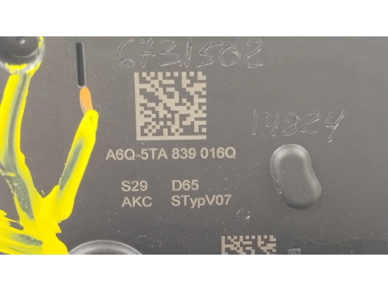 Recambio de cerradura puerta trasera derecha para audi a1 sportback (gba) 30 tfsi referencia OEM IAM 5TA839016Q  