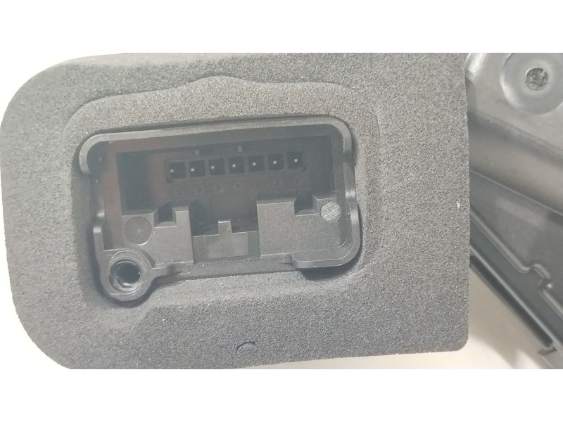 Recambio de cerradura puerta trasera derecha para audi a1 sportback (gba) 30 tfsi referencia OEM IAM 5TA839016Q  