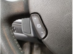 Recambio de mando volante para renault clio iii (br0/1, cr0/1) 1.5 dci (br17, cr17) referencia OEM IAM   