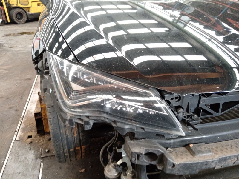 Recambio de faro derecho para seat leon st (5f8) 1.5 tsi referencia OEM IAM 5F1941008K 90100840 7P5941591AH