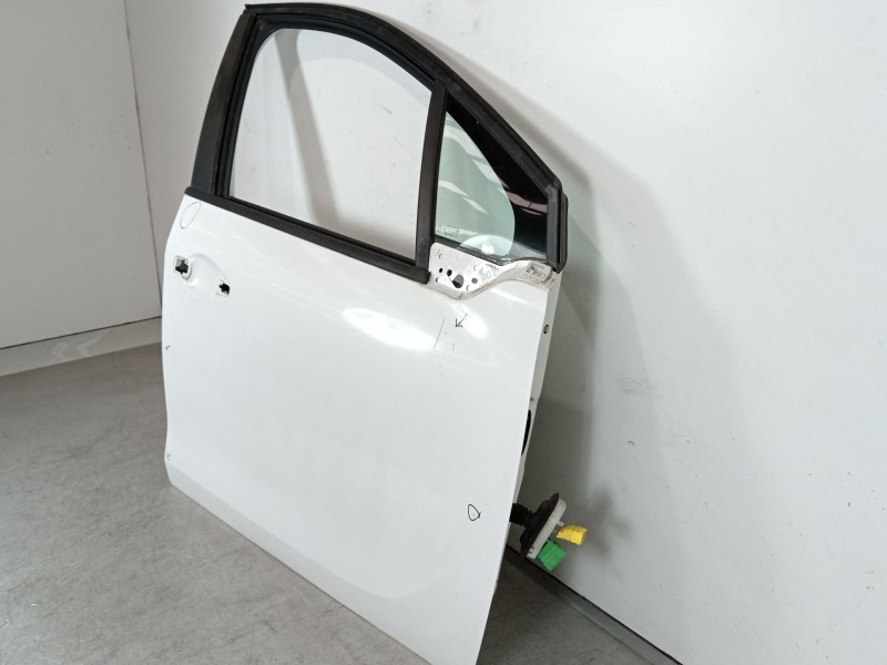Recambio de puerta delantera derecha para peugeot 208 i (ca_, cc_) 1.2 vti 82 referencia OEM IAM 9807820780  