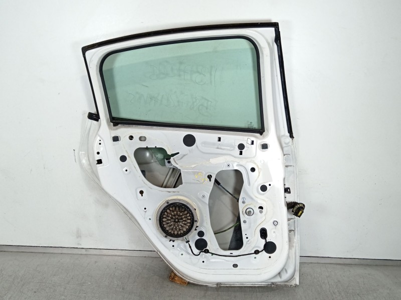 Recambio de puerta trasera izquierda para peugeot 208 i (ca_, cc_) 1.2 vti 82 referencia OEM IAM 9671907580  