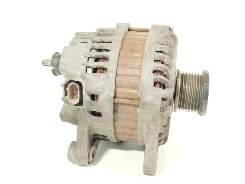 Recambio de alternador para nissan x-trail (t31) le referencia OEM IAM 23100JG71A  