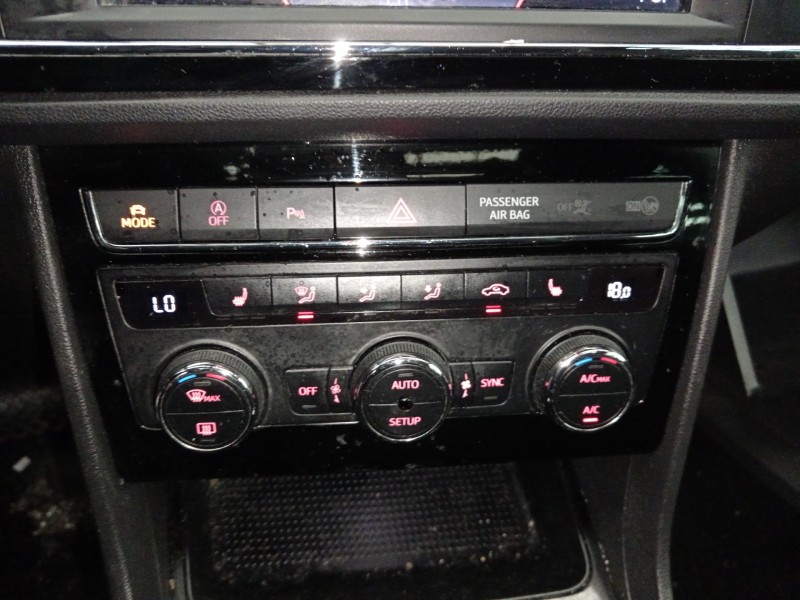 Recambio de mando climatizador para seat leon st (5f8) 1.5 tsi referencia OEM IAM 5F0907044AL  