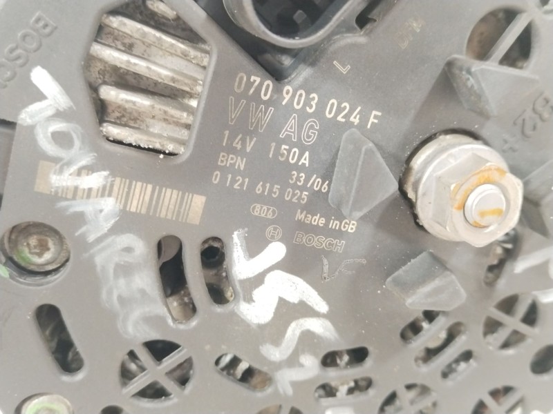 Recambio de alternador para volkswagen touareg (7la, 7l6, 7l7) 2.5 r5 tdi referencia OEM IAM 070903024F  