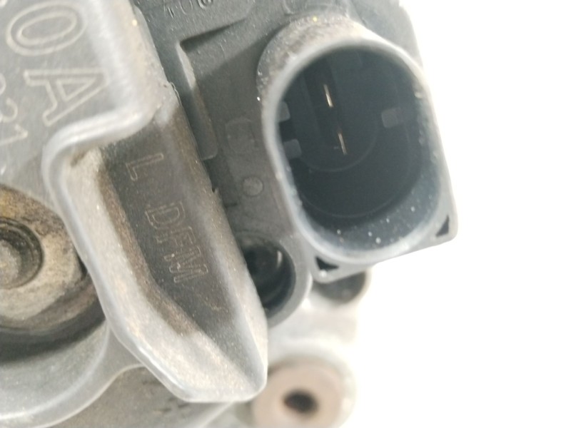 Recambio de alternador para volkswagen passat b5 (3b2) 1.9 tdi referencia OEM IAM 028903031  