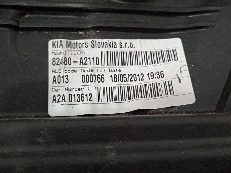 Recambio de elevalunas delantero derecho para kia cee´d spirit referencia OEM IAM 82480A2110 82460A2010 