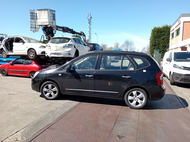 kia carens iii monospace (un) del año 2009