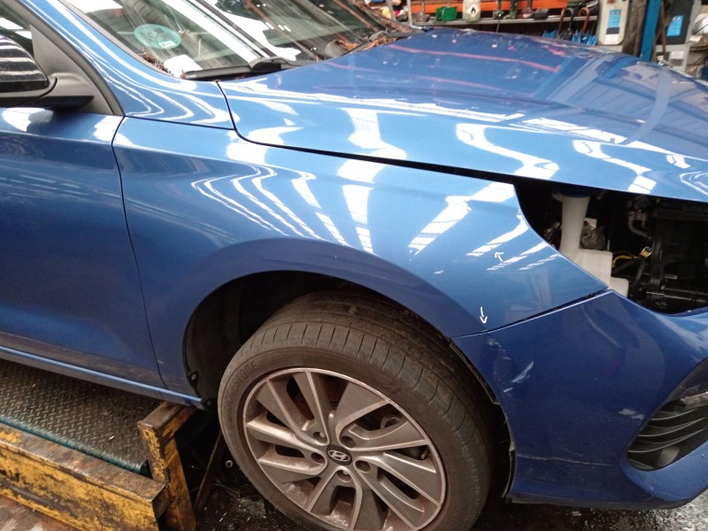 Recambio de aleta delantera derecha para hyundai i30 (pde, pd, pden) 1.6 crdi referencia OEM IAM   