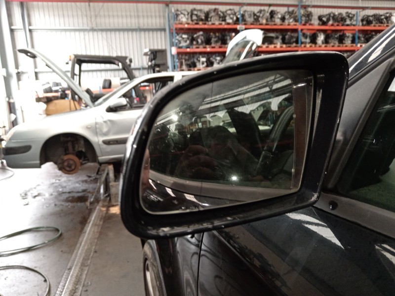 Recambio de retrovisor izquierdo para audi a3 sportback (8pa) 2.0 tdi 16v referencia OEM IAM 8P1858531K  