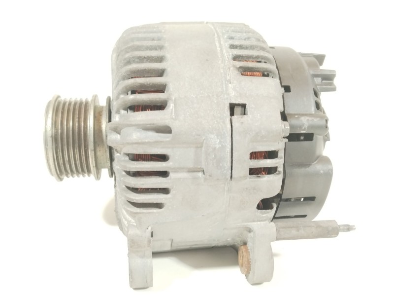 Recambio de alternador para volkswagen passat b6 variant (3c5) 2.0 tdi 16v referencia OEM IAM 021903026L  