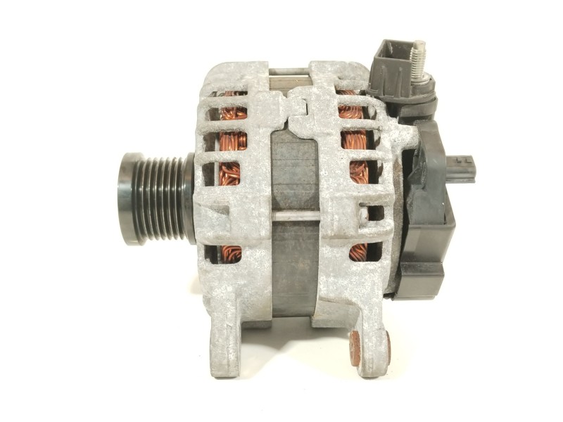 Recambio de alternador para dacia sandero iii 1.0 tce 90 referencia OEM IAM 231007769R  F000BL08V8