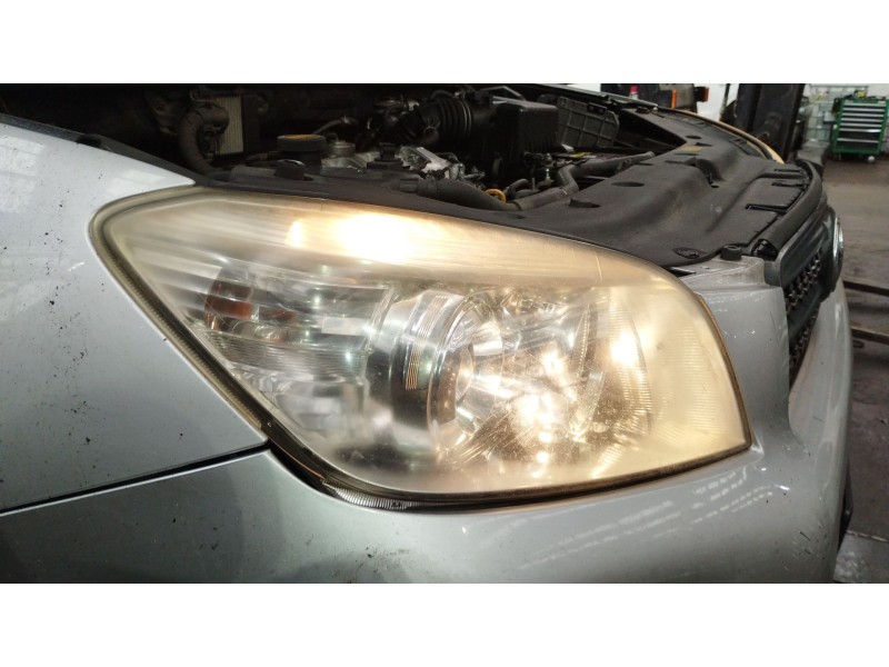 Recambio de faro derecho para toyota rav 4 iii (_a3_) 2.2 d 4wd (ala30_) referencia OEM IAM 8113042311  