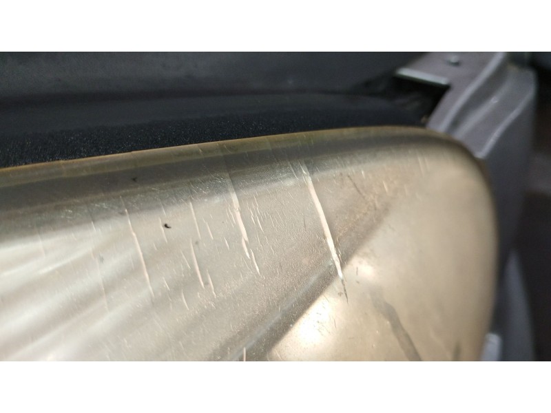 Recambio de faro derecho para toyota rav 4 iii (_a3_) 2.2 d 4wd (ala30_) referencia OEM IAM 8113042311  