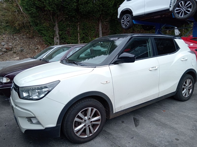 ssangyong tivoli del año 2015