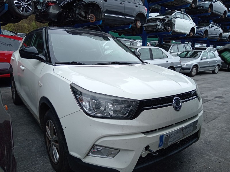 ssangyong tivoli del año 2015