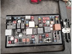 Recambio de caja reles / fusibles para opel insignia a (g09) 2.0 cdti (68) referencia OEM IAM 13275883 13255300 13222782