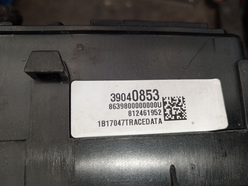 Recambio de caja reles / fusibles para opel astra k (b16) 1.6 cdti (68) referencia OEM IAM 39040853 15514069 