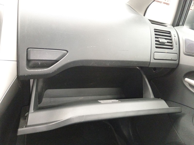 Recambio de guantera para toyota auris (_e15_) 1.6 (zre151_) referencia OEM IAM   