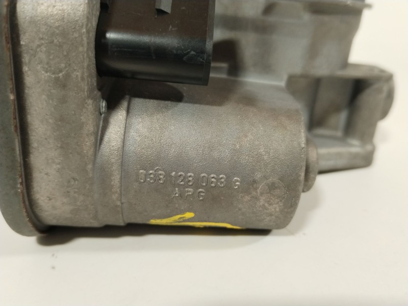 Recambio de caja mariposa para volkswagen golf v (1k1) 1.9 tdi referencia OEM IAM 038128063G  