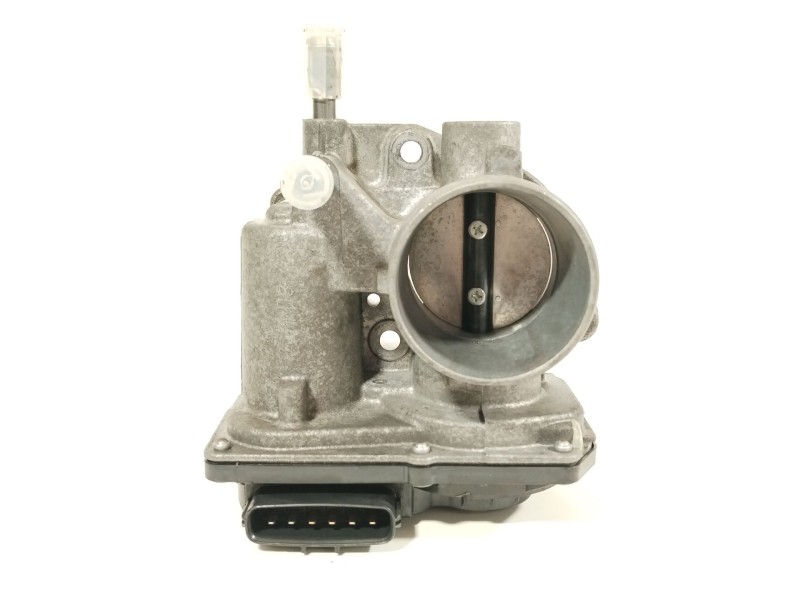 Recambio de caja mariposa para toyota yaris (_p13_) 1.5 hybrid (nhp130_) referencia OEM IAM 2203047040  