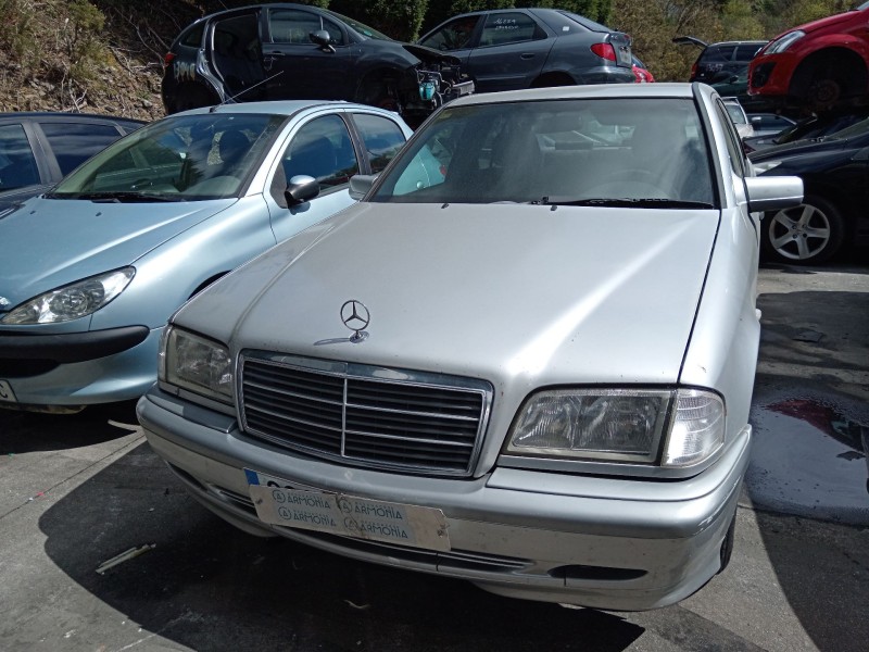 mercedes-benz clase c (w202) del año 2003