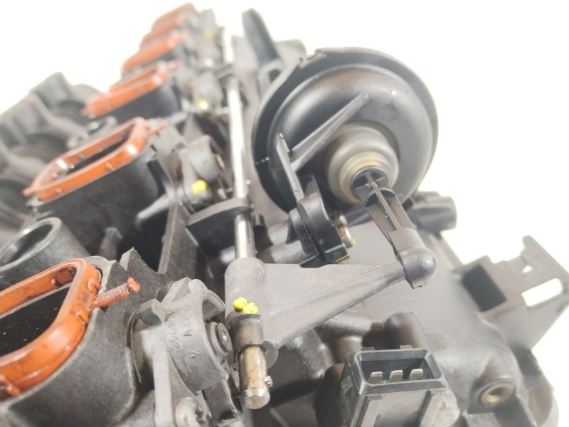 Recambio de colector admision para bmw serie 3 coupe (e46) 330 cd referencia OEM IAM 7789287B 7789247C 7789329B