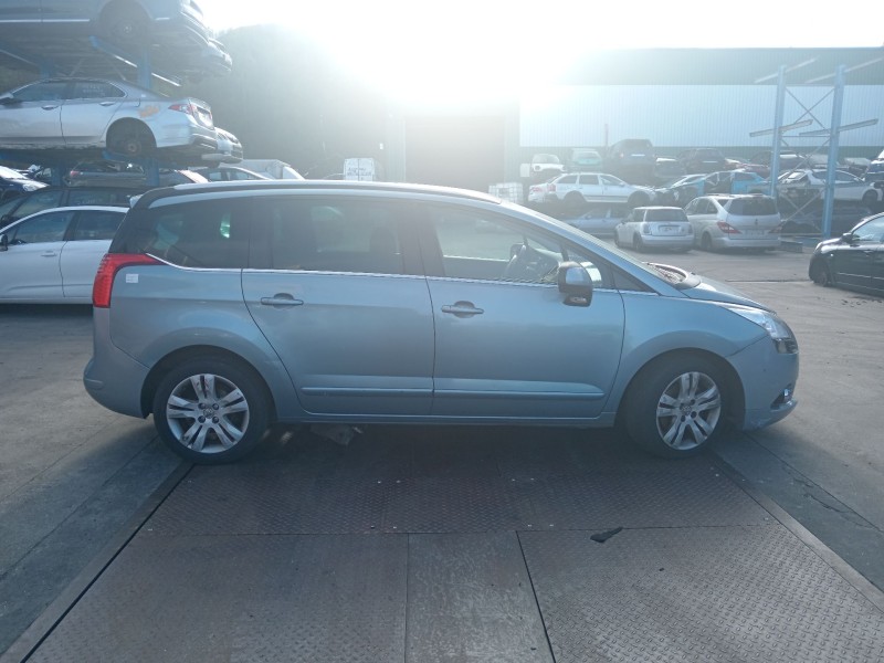 peugeot 5008 (0u_, 0e_) del año 2012