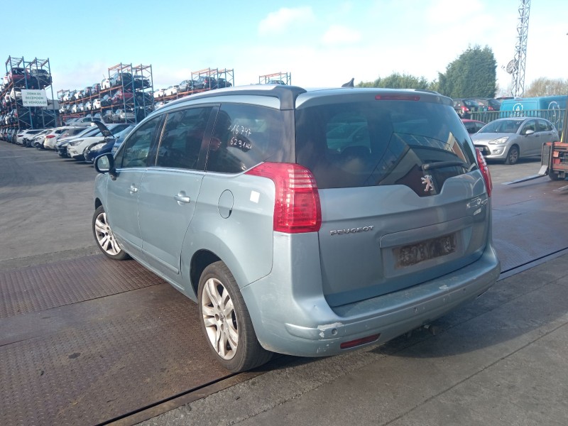peugeot 5008 (0u_, 0e_) del año 2012