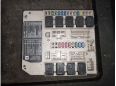 Recambio de caja reles / fusibles para nissan x-trail ii (t31) 2.0 dci 4x4 referencia OEM IAM 284B7JG40A  