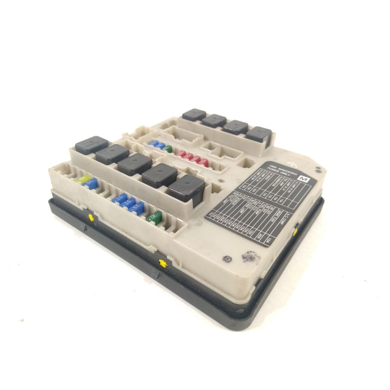 Recambio de caja reles / fusibles para nissan x-trail ii (t31) 2.0 dci 4x4 referencia OEM IAM 284B7JG40A  