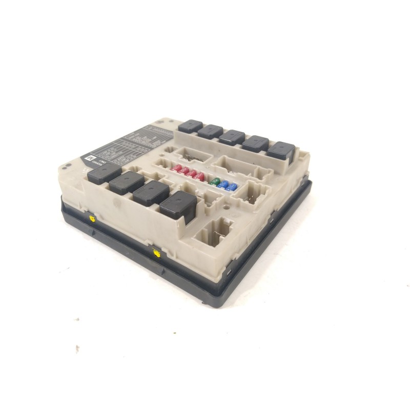 Recambio de caja reles / fusibles para nissan x-trail ii (t31) 2.0 dci 4x4 referencia OEM IAM 284B7JG40A  