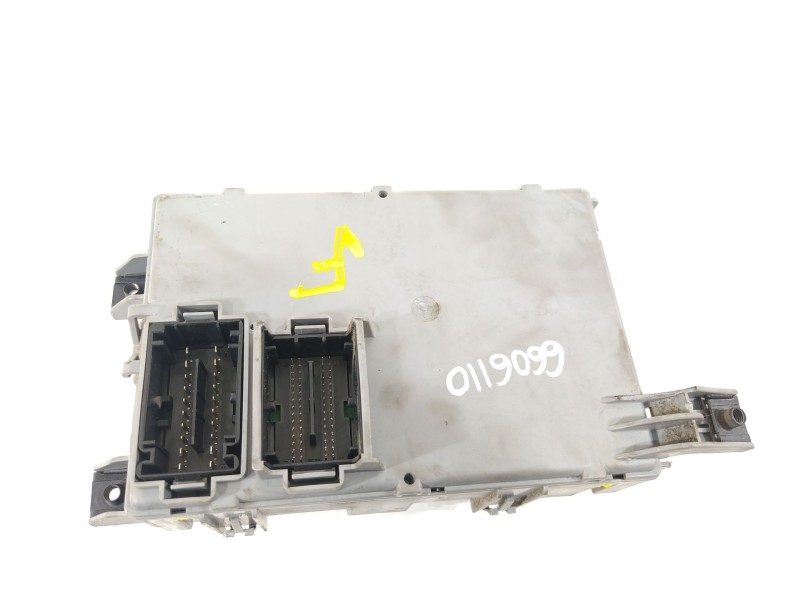 Recambio de caja reles / fusibles para peugeot bipper (aa_) 1.4 hdi referencia OEM IAM 1364889080 28275589 