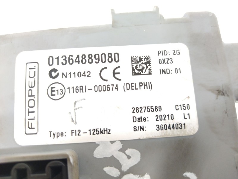 Recambio de caja reles / fusibles para peugeot bipper (aa_) 1.4 hdi referencia OEM IAM 1364889080 28275589 