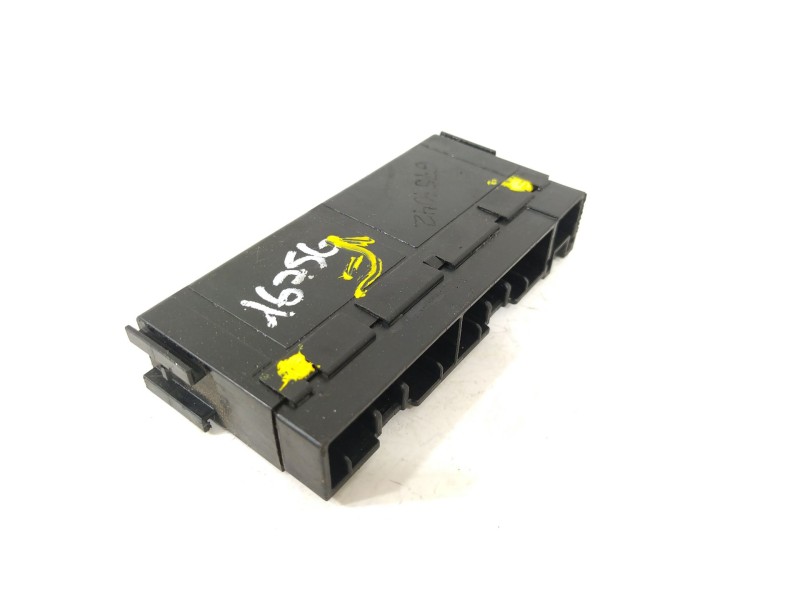 Recambio de caja reles / fusibles para toyota prius liftback (_w2_) 1.5 hybrid (nhw20_) referencia OEM IAM 8264147010 72818501 