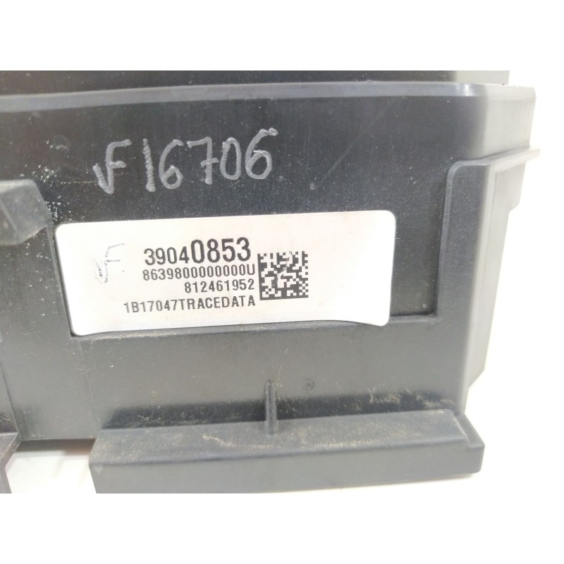 Recambio de caja reles / fusibles para opel astra k (b16) 1.6 cdti (68) referencia OEM IAM 39040853 15514069 