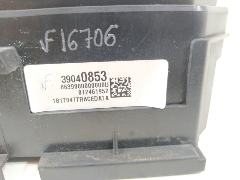 Recambio de caja reles / fusibles para opel astra k (b16) 1.6 cdti (68) referencia OEM IAM 39040853 15514069 