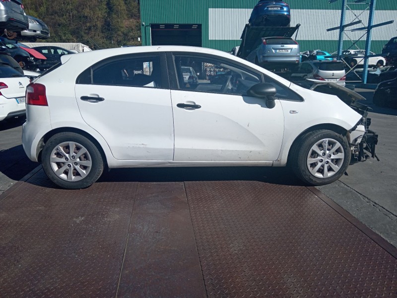 kia rio iii (ub) del año 2012