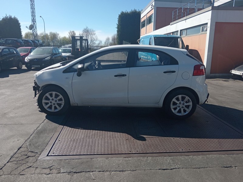 kia rio iii (ub) del año 2012