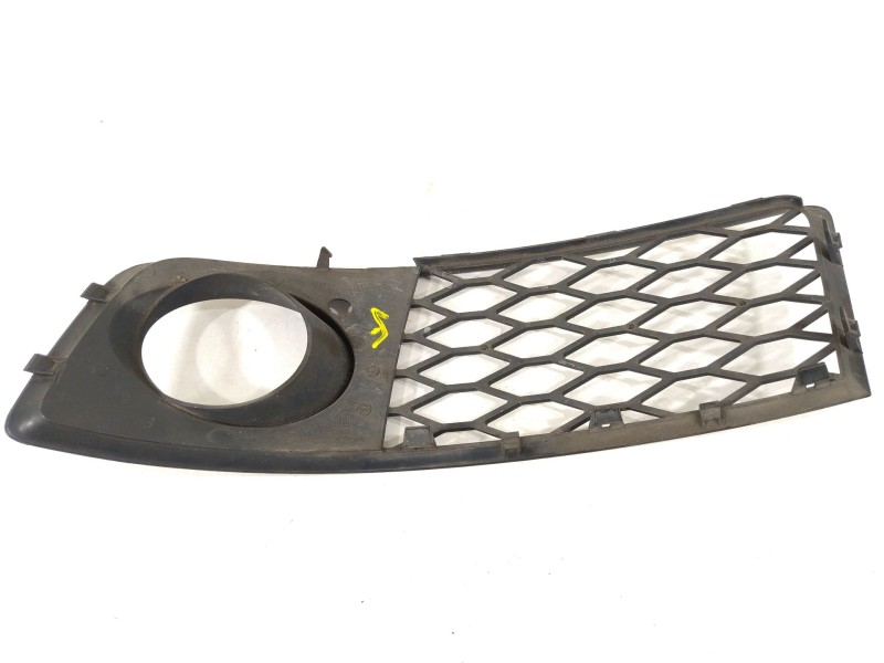 Recambio de rejilla paragolpes derecha para audi a4 b6 (8e2) 2.0 referencia OEM IAM 8E0807682E  