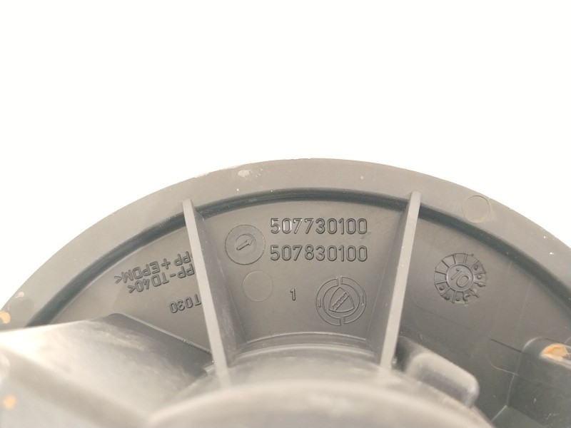 Recambio de ventilador calefaccion para peugeot bipper (aa_) 1.4 hdi referencia OEM IAM 1611726480 507730100 507830100