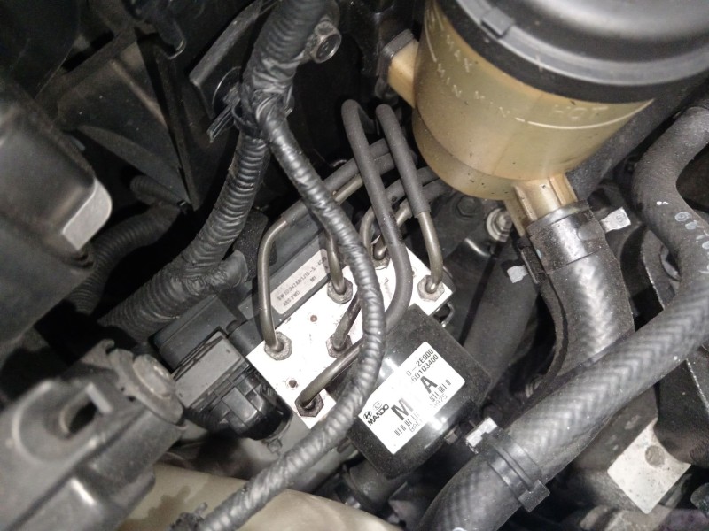 Recambio de abs para hyundai tucson (jm) 2.0 crdi referencia OEM IAM 589202E000 589002E000 BH60103400