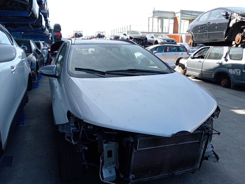 toyota auris station wagon (_e18_) del año 2016