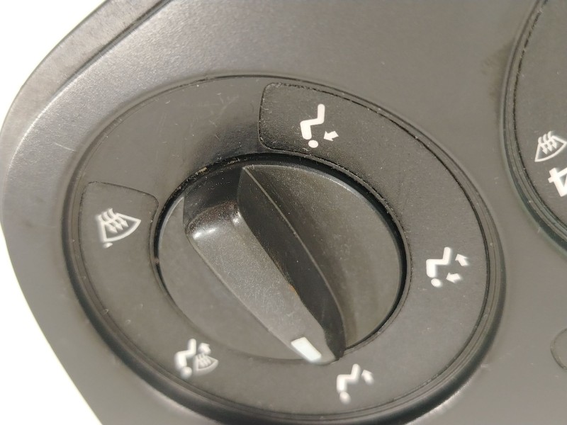 Recambio de mando calefaccion / aire acondicionado para peugeot bipper (aa_) 1.4 hdi referencia OEM IAM 6490K4  