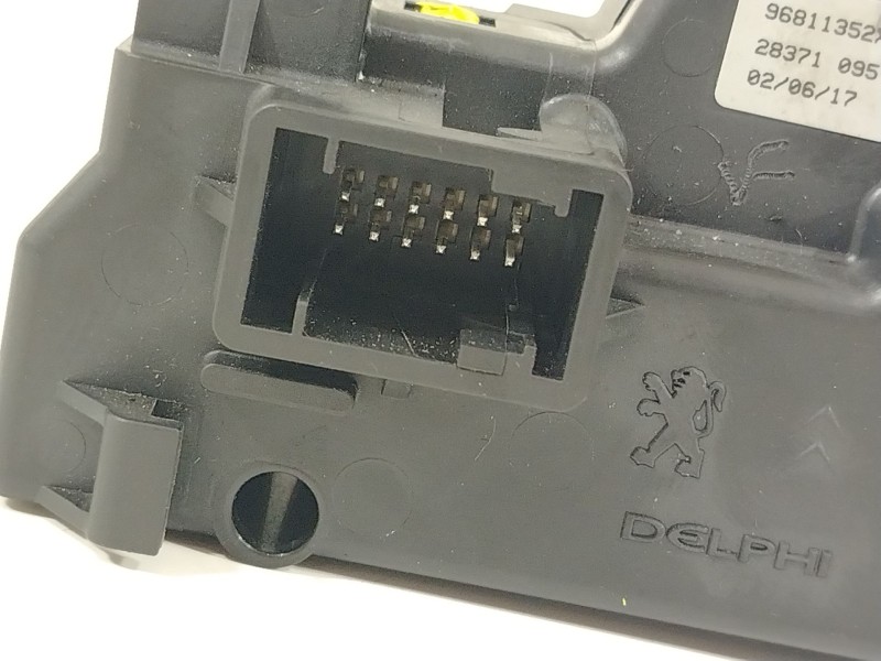 Recambio de palanca cambio para citroën c4 picasso lx plus referencia OEM IAM 96811352XT  